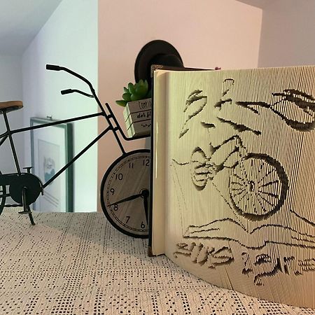 B&B Books & Bikes Buia Buitenkant foto
