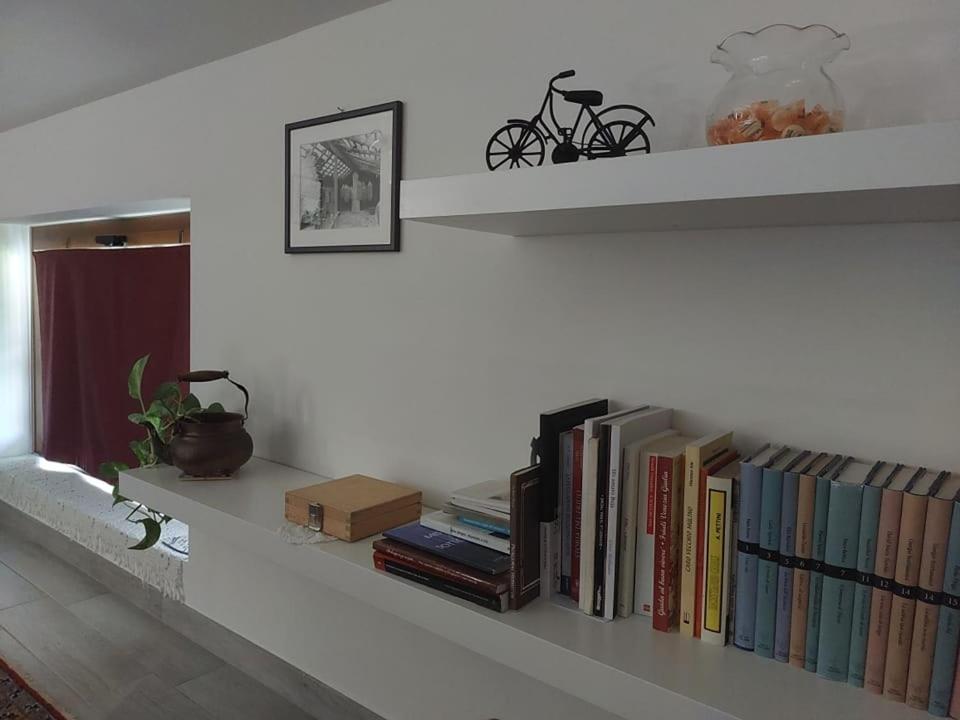 B&B Books & Bikes Buia Buitenkant foto